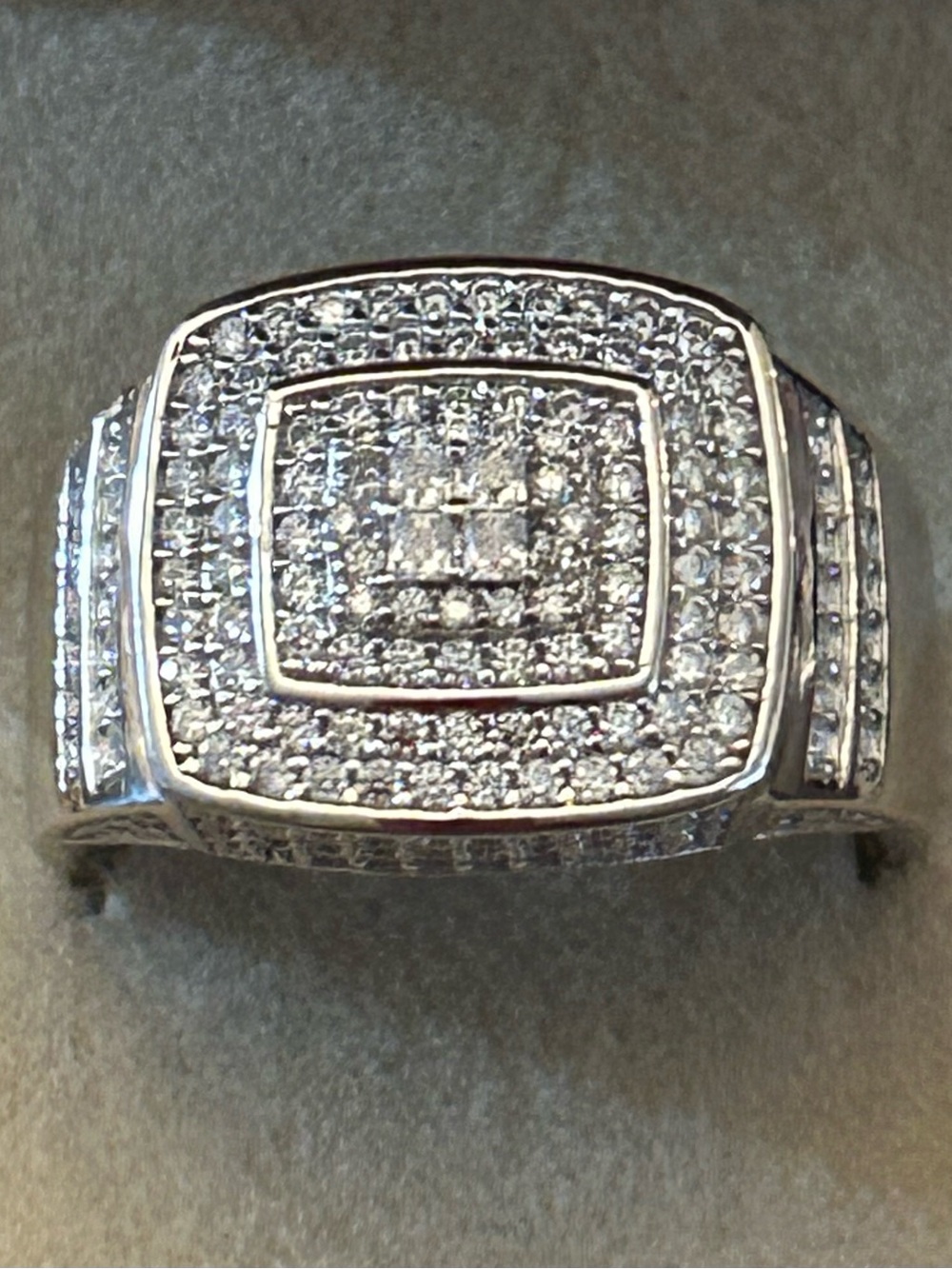 Men’s 4.00CTW Moissanite 💎 Pave’ Square-Top Ring in 925 Sterling Silver